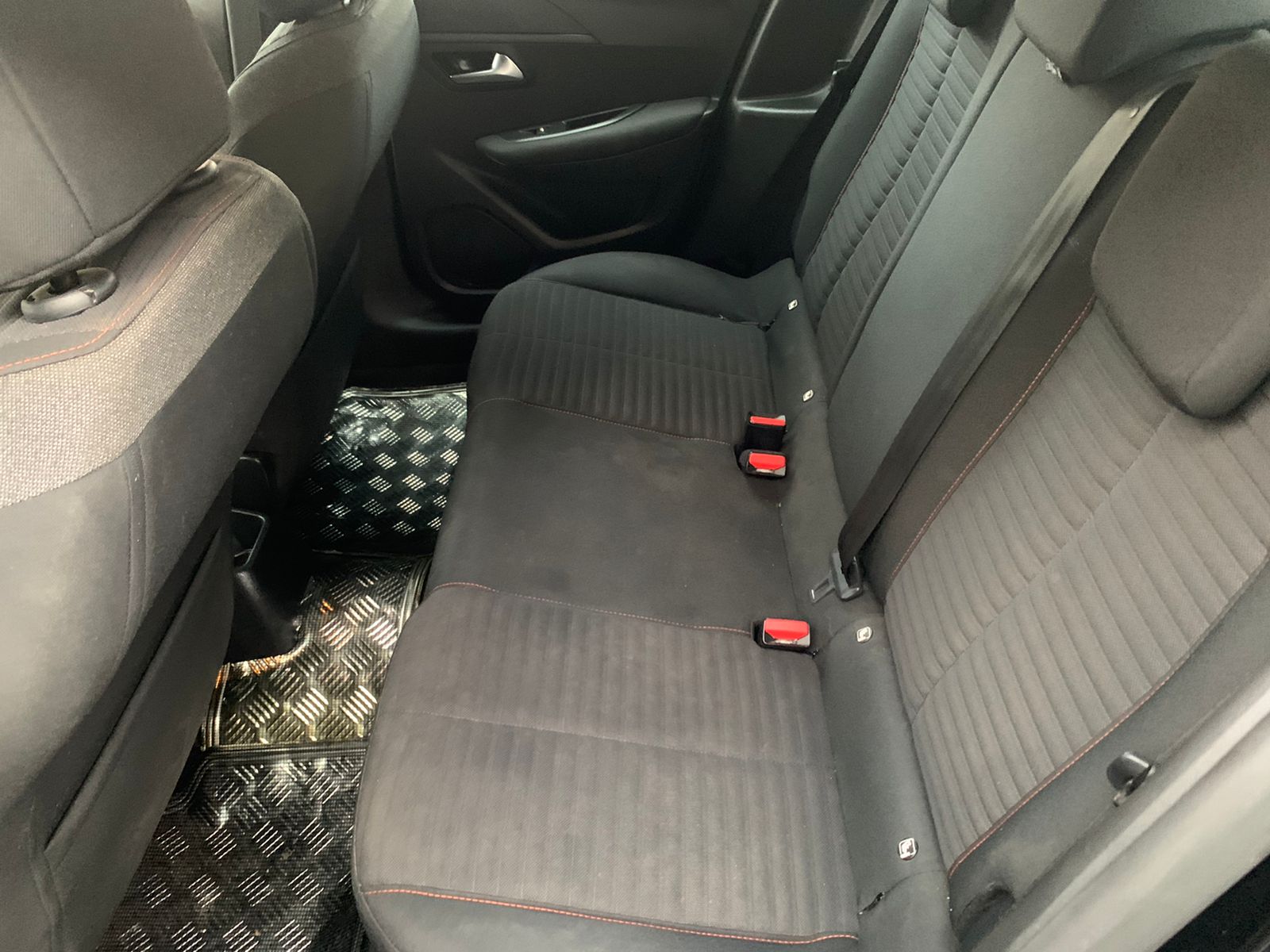 Lazrak auto Peugeot 208 2023 